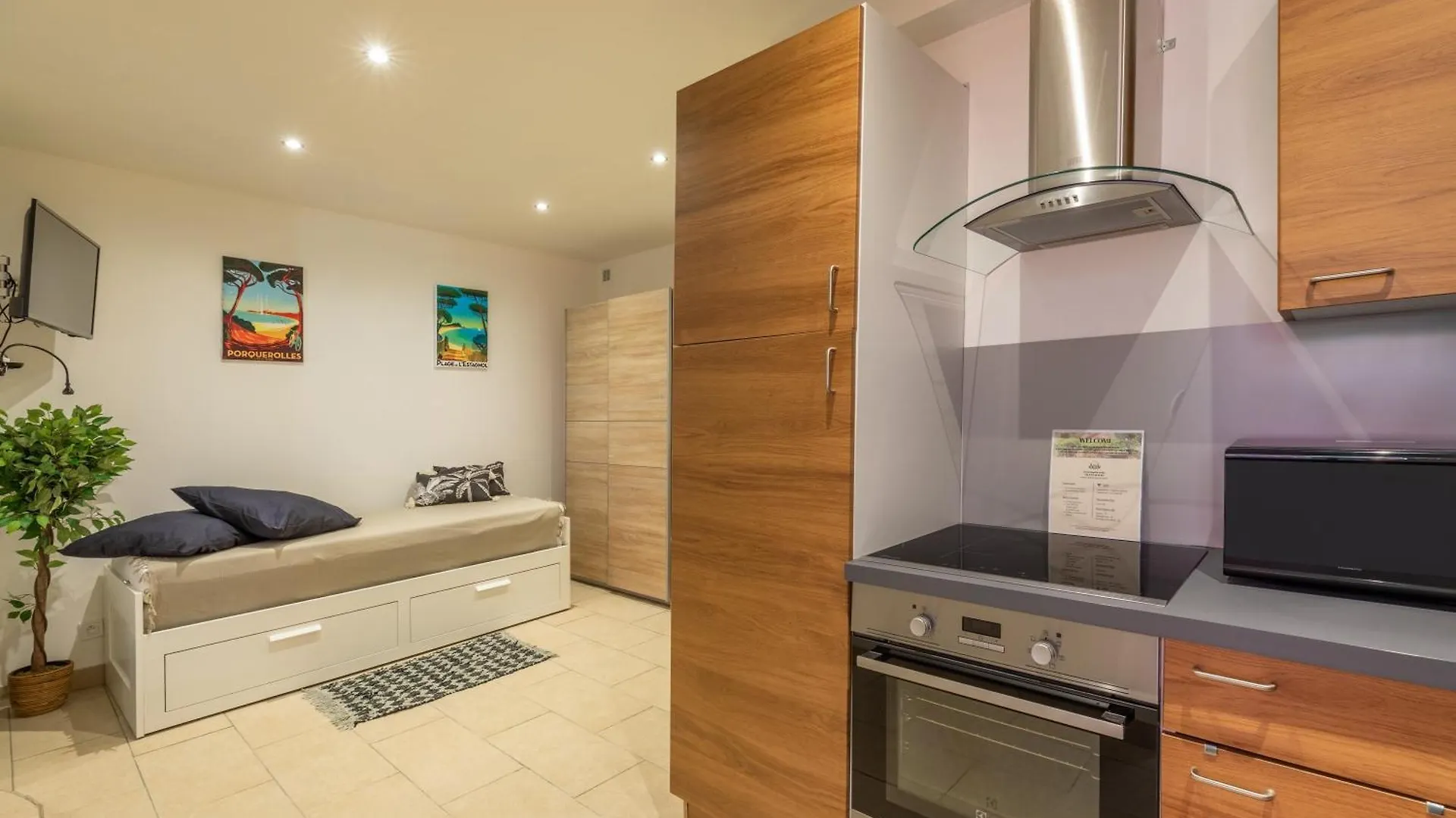 Appartement La Succulente - T1 Bis Climatise Proche Plage Cannes